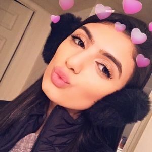 Meet your Posher, Jena